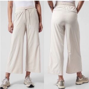 Athleta Avenue Wide Leg Crop Pant - 10 Tall